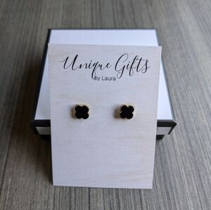 Remi Vintage Quatrefoil Stud Earrings